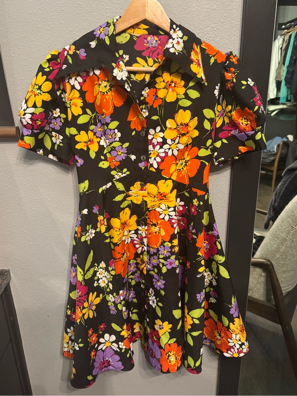 Retro Vintage Floral Button-Front Fit & Mini Flare Dress Bold 70’s Style 🌺